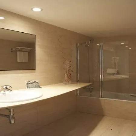 Hotel Duran Hotel&restaurant 4*